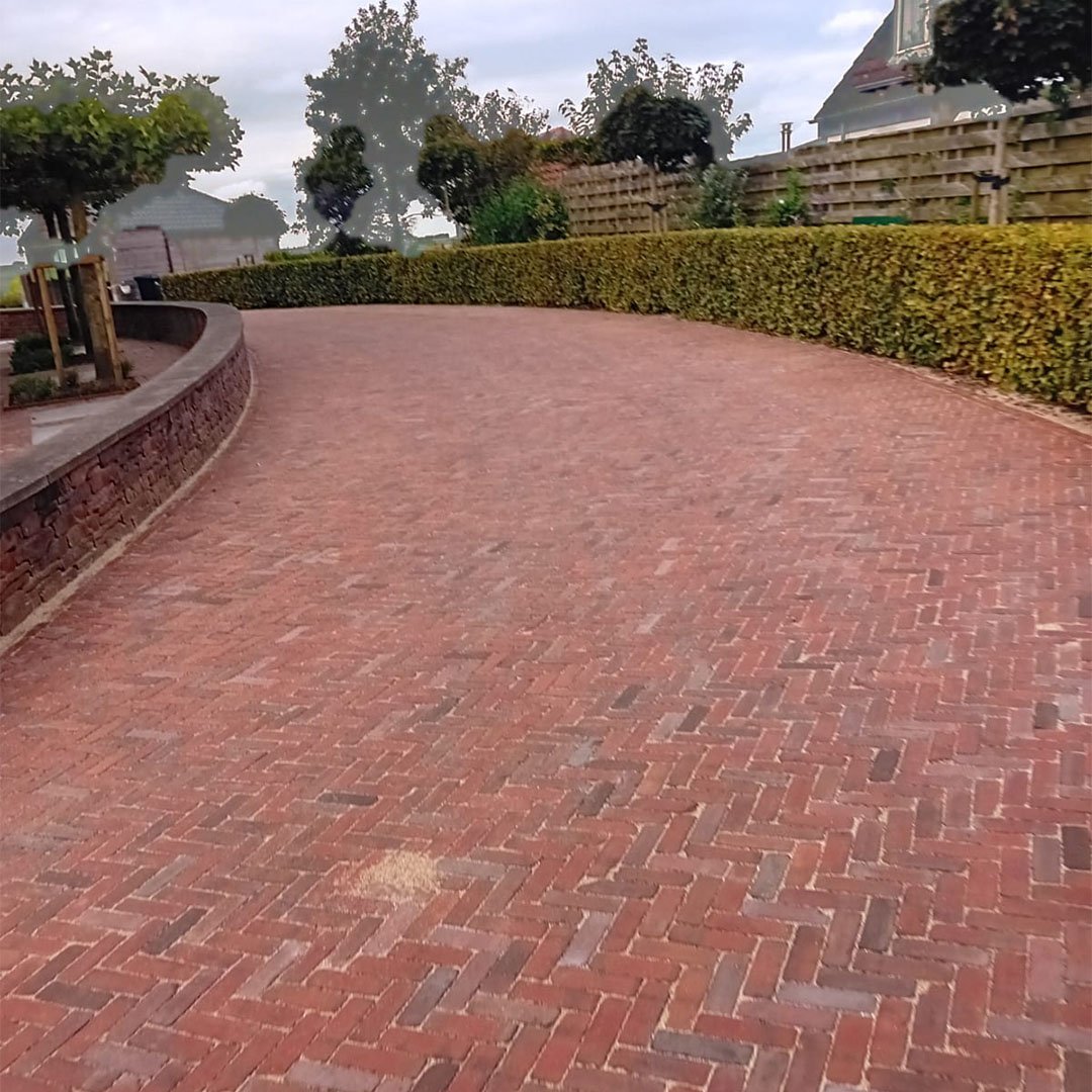 S Meester Bestratingen_0003_WhatsApp Image 2025-03-27 at 10.02.42